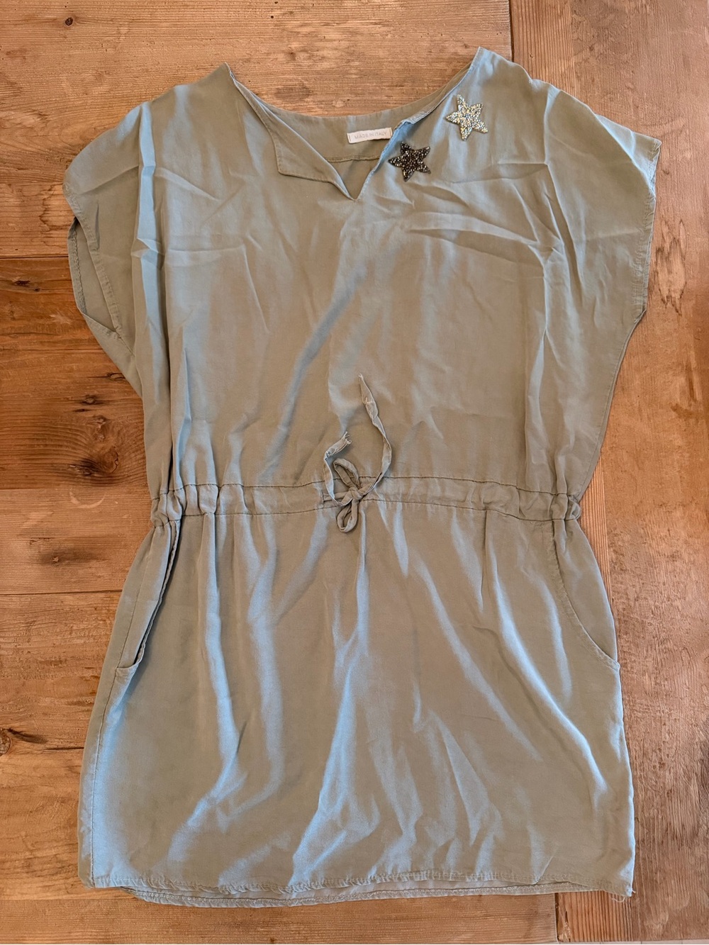 Relaxed Tie-Waist Women’s Dress in Sage Green